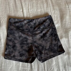Core 10 Women's Black Tie-Dye Biker Shorts